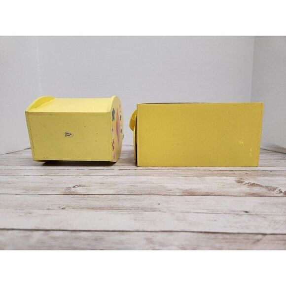 Robbie Ducky Garden Collection Bucket & Insect House Yellow Handle Wire Cage - Picture 4 of 15